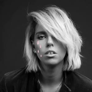 Meet your Posher, Hayley